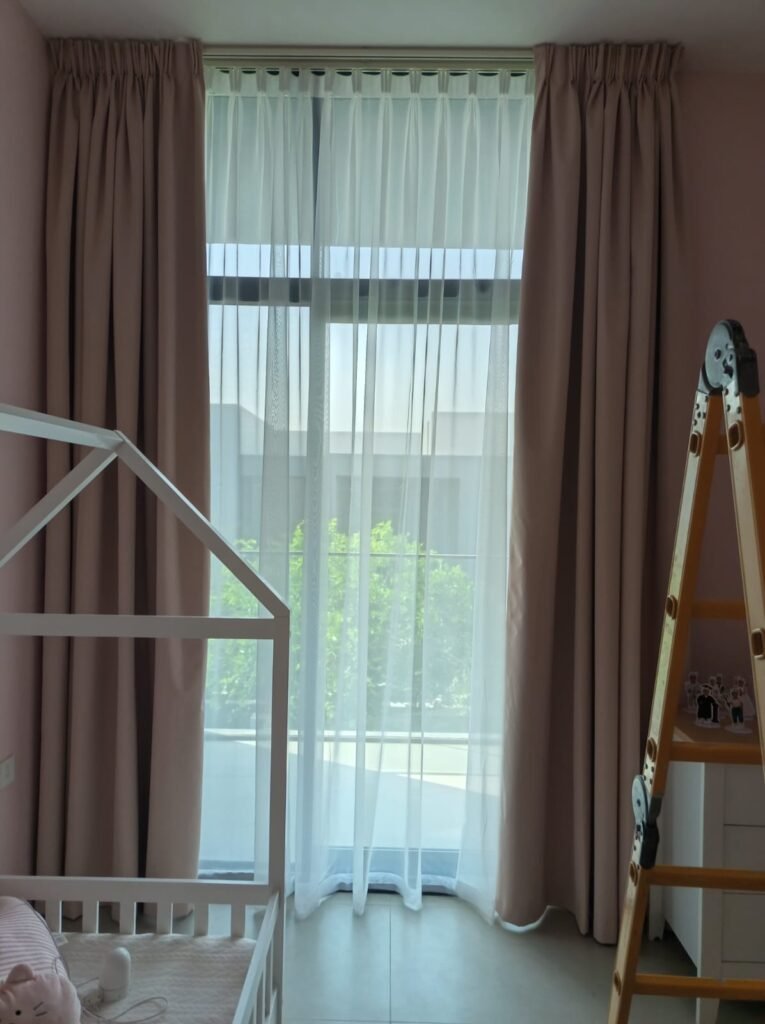 Cheap curtain installers dubai